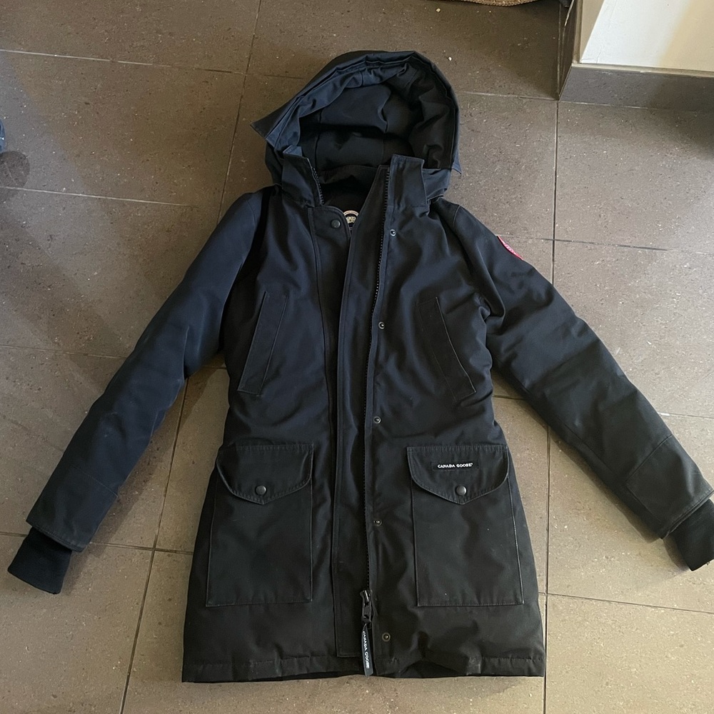 Canada Goose XS trillium down parka